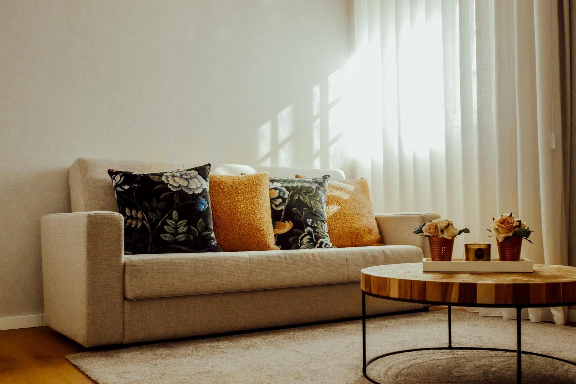 Family Room,1626450946:JPEG